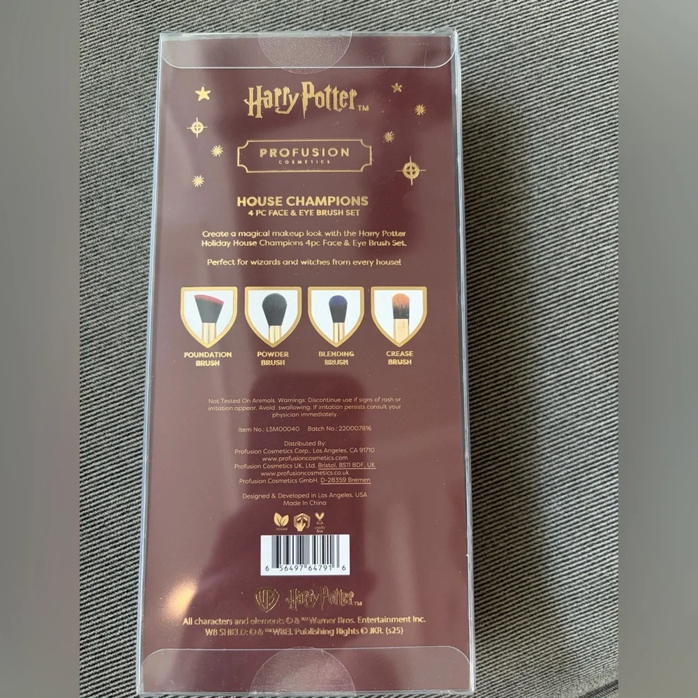 Profusion Cosmetics Harry Potter  Eyeshadow Palette and eye and face brush set